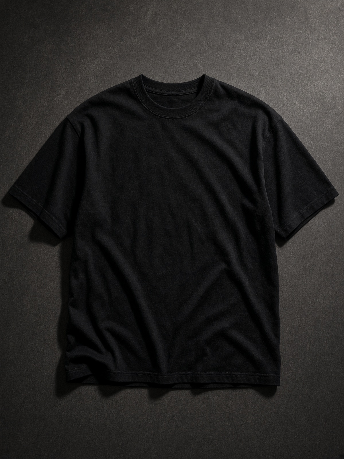 T-shirt noir avec un bol de riz et du poulet croustillant